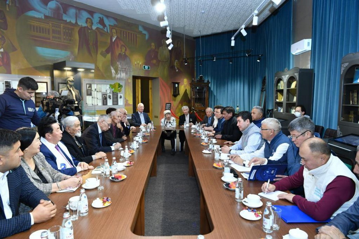 Nasıhat Abaı óńirinen bastaldy