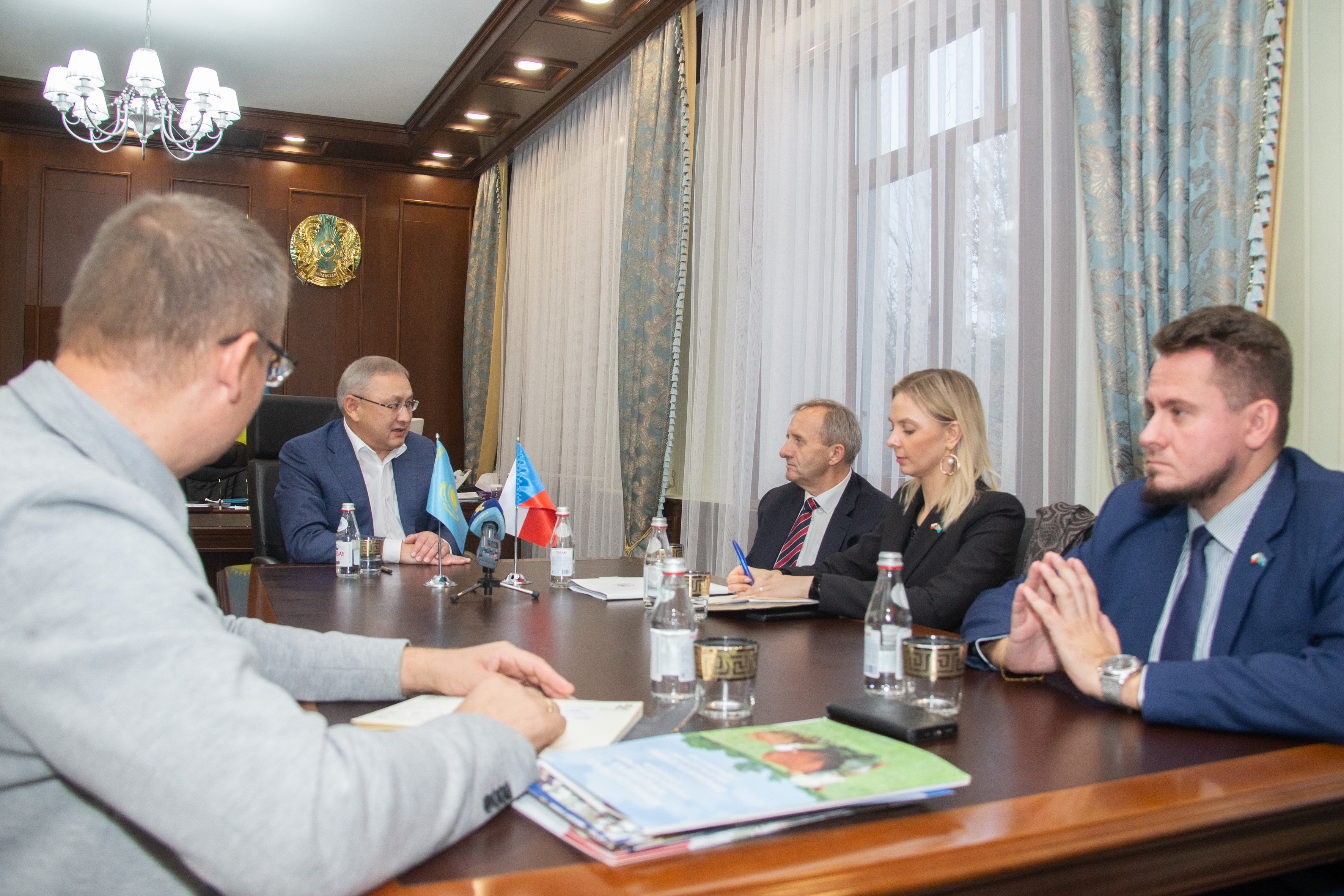 Yntymaqtastyq nyǵaıa túspek