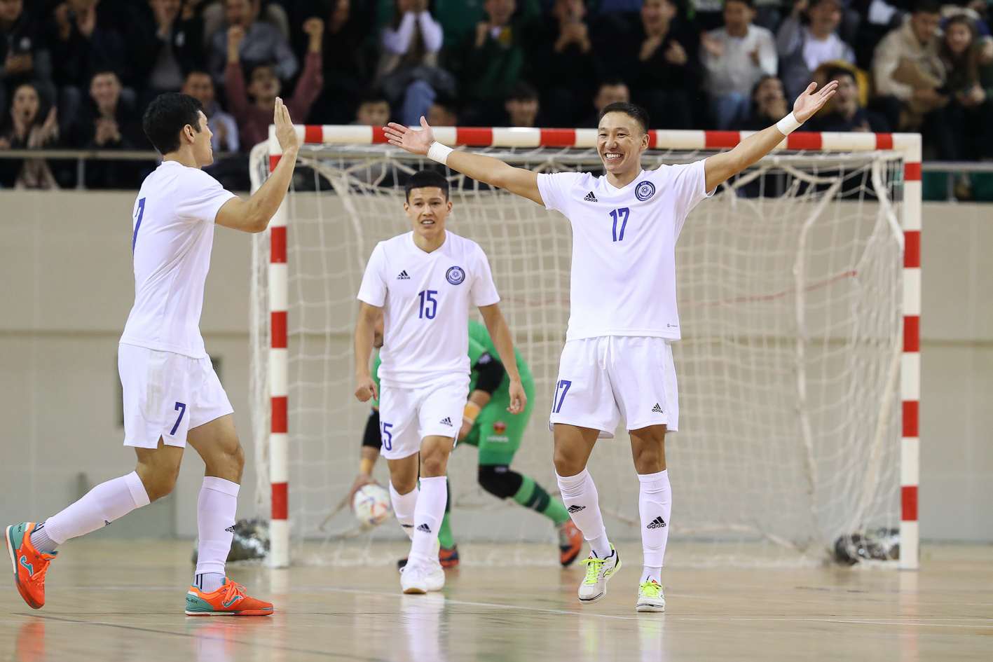 Chernogorııany súrindirdi