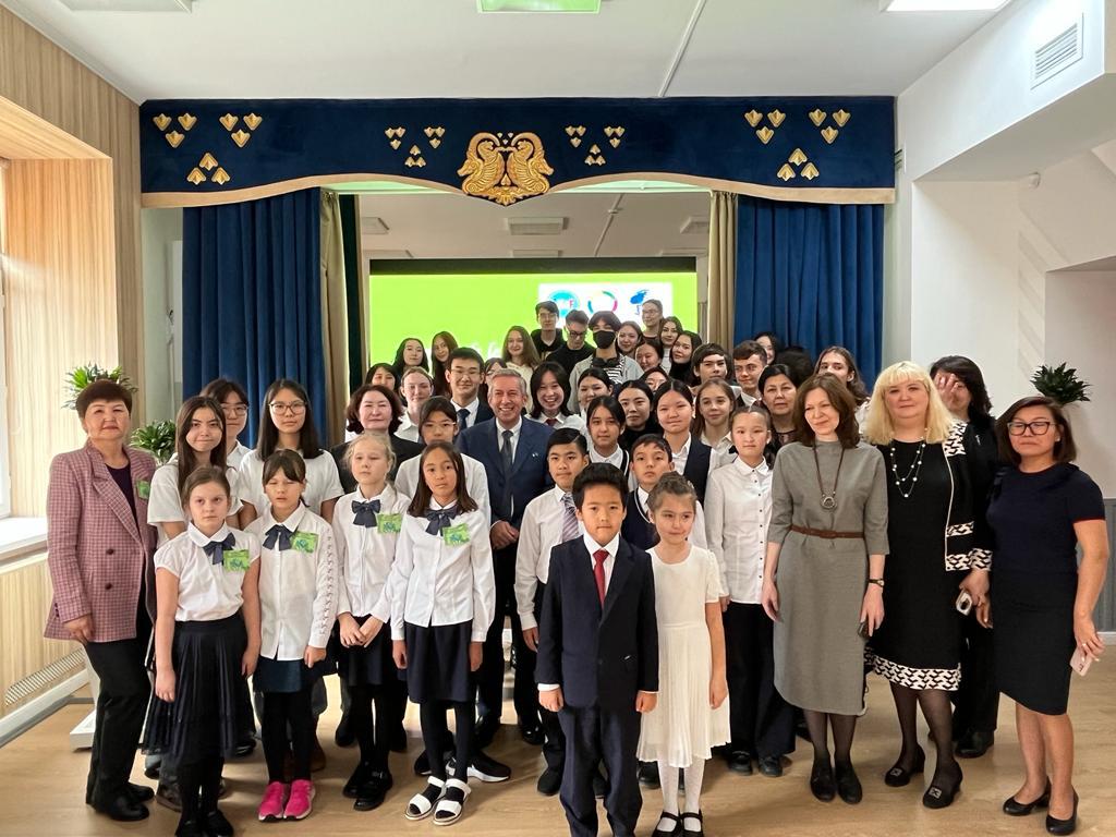 Ekobelsendiler fransýzsha til syndyrdy