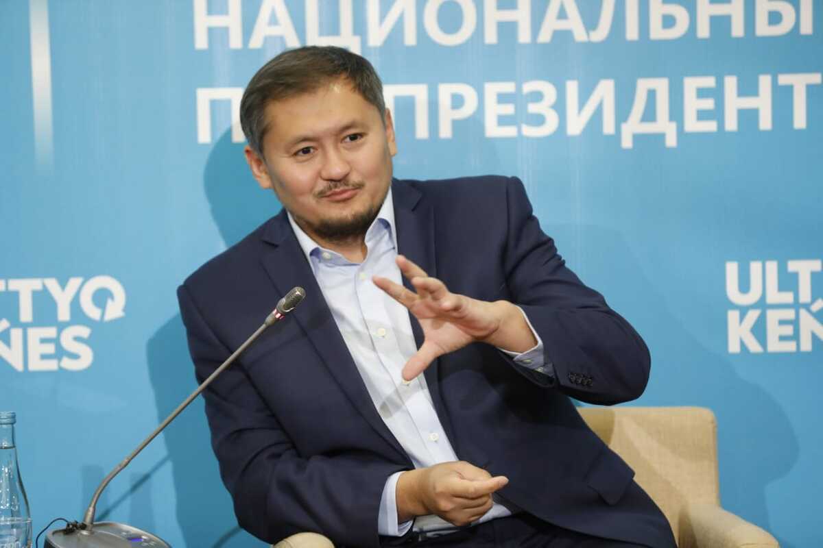 Ǵylym-bilim salasy ókilderimen kezdesti