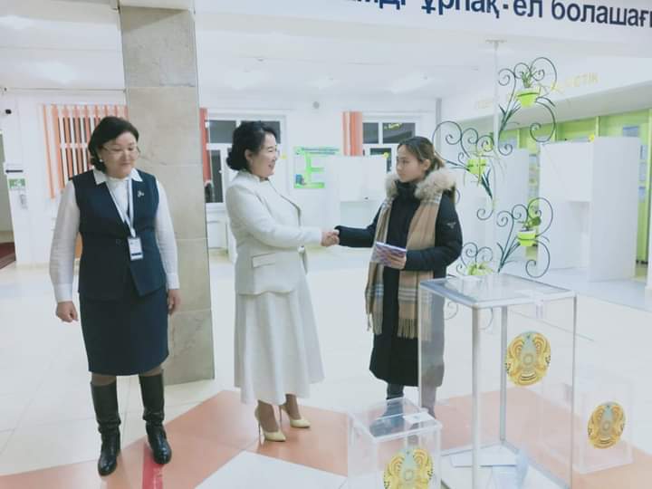 Qyzylordada alǵash ret tańdaý jasaǵan jastarǵa syılyq berildi