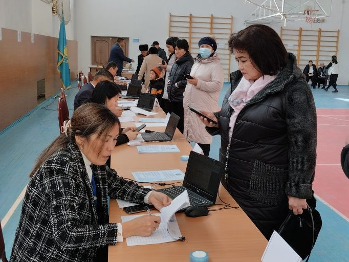 Qyzylorda oblysynda saılaýshylardyń jetpis paıyzdan astamy daýys berdi