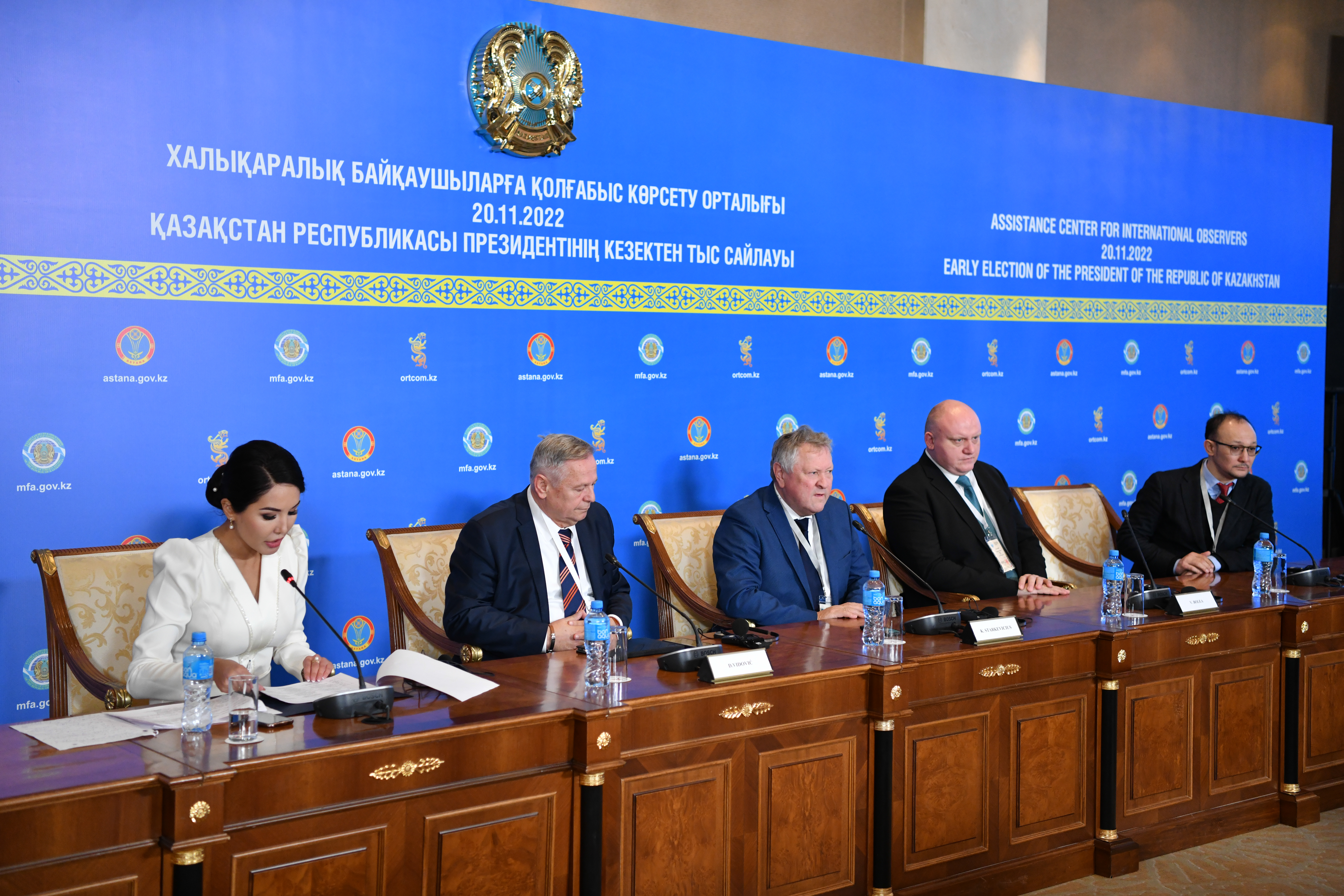 Ashyq ári ádil saılaý