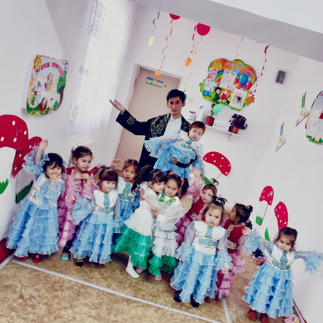 Balabaqshadaǵy tárbıeshi aǵaı