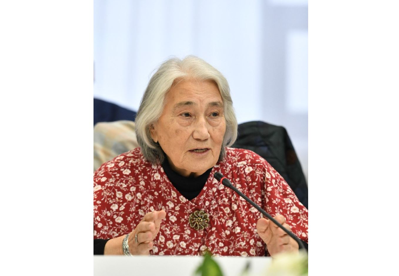 Roza Aıtmatova: Aǵam aqyrǵy ret Almatydan habarlasty