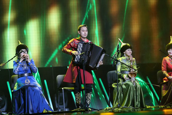 Jarqyraı kóringen jas talant