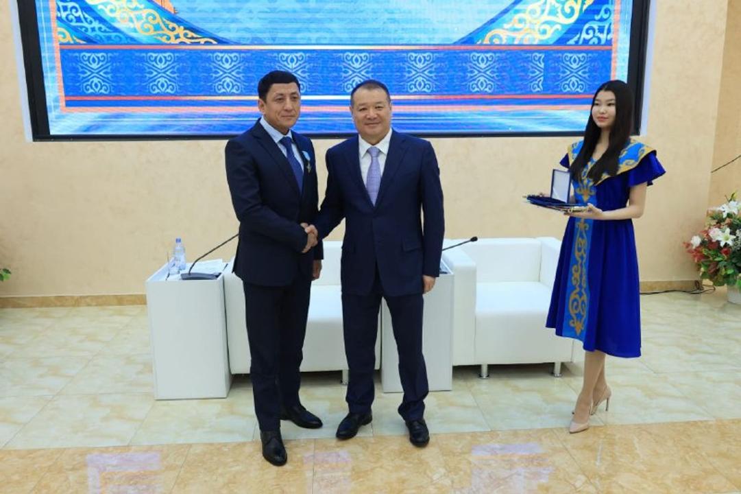 Qurylysshyǵa – qurmet