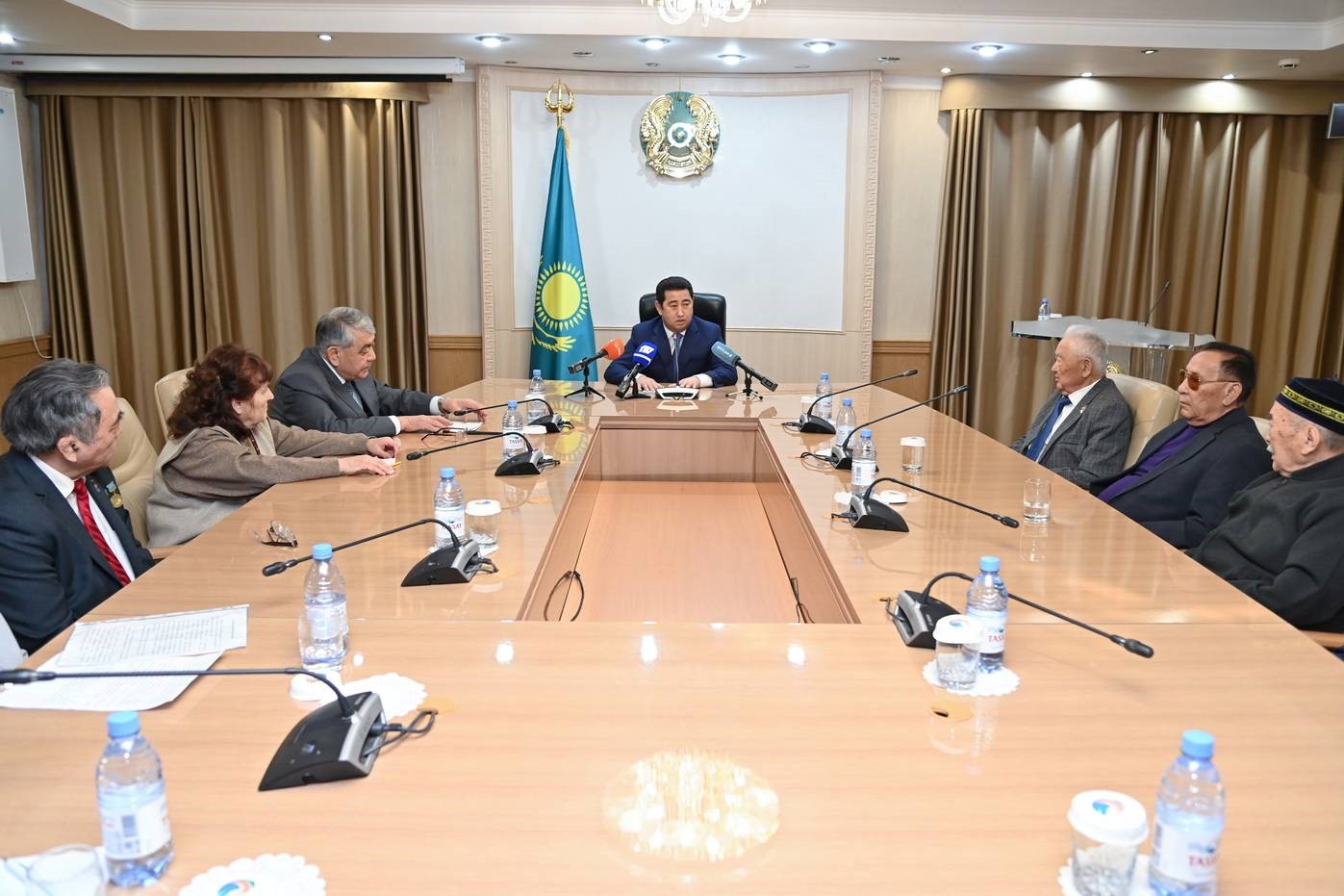 Aqsaqaldarǵa sálem berý paryz