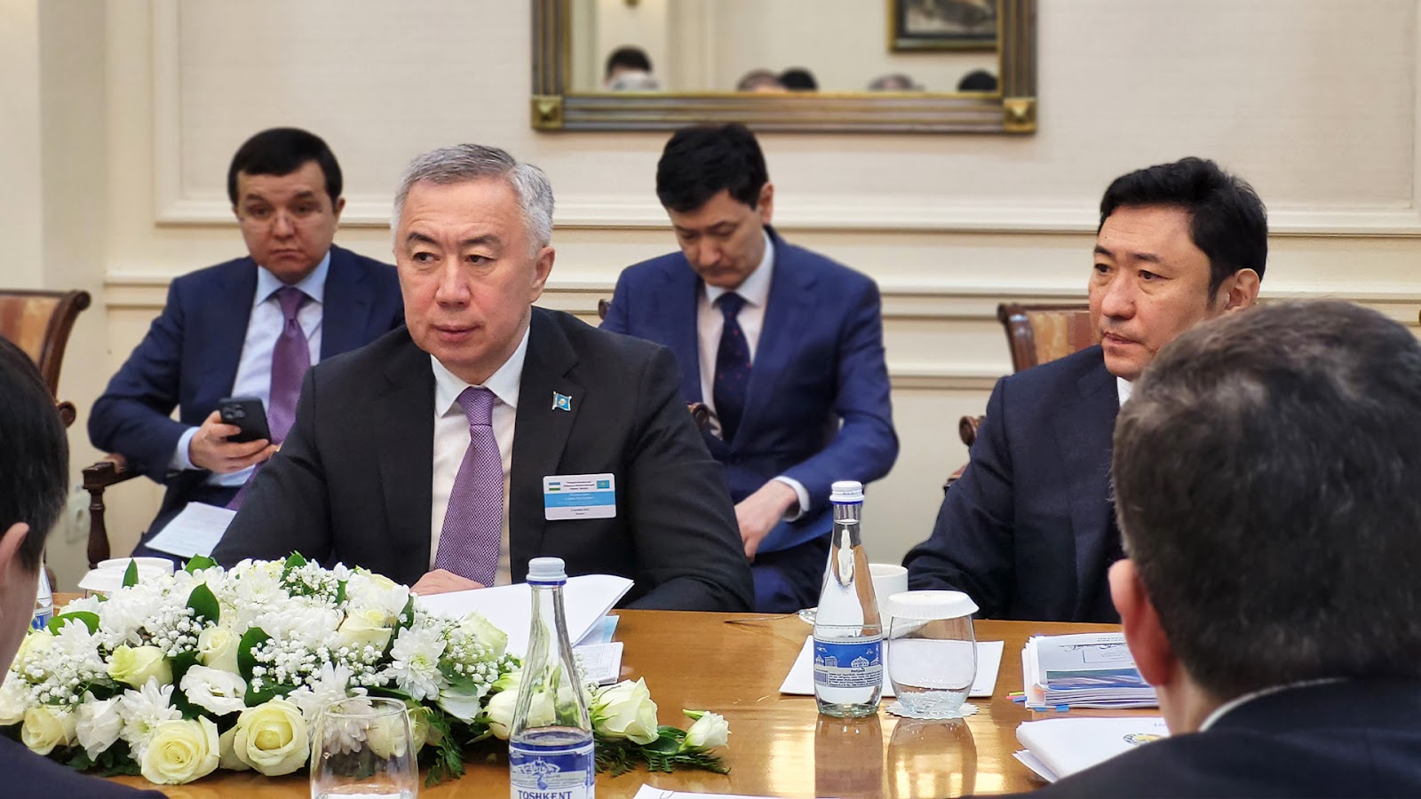 2,5 mlrd dollarlyq kelisimge qol qoıyldy