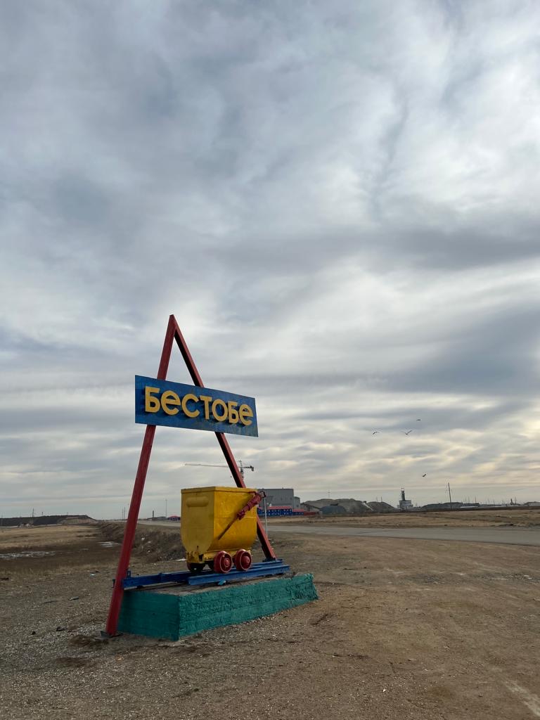 Bestóbe shahtasynan zańsyz altyn óndirgen adamnyń máıiti tabyldy