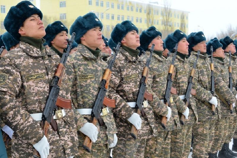 О́tken jyly áskerge qansha adam shaqyrtý alǵan?