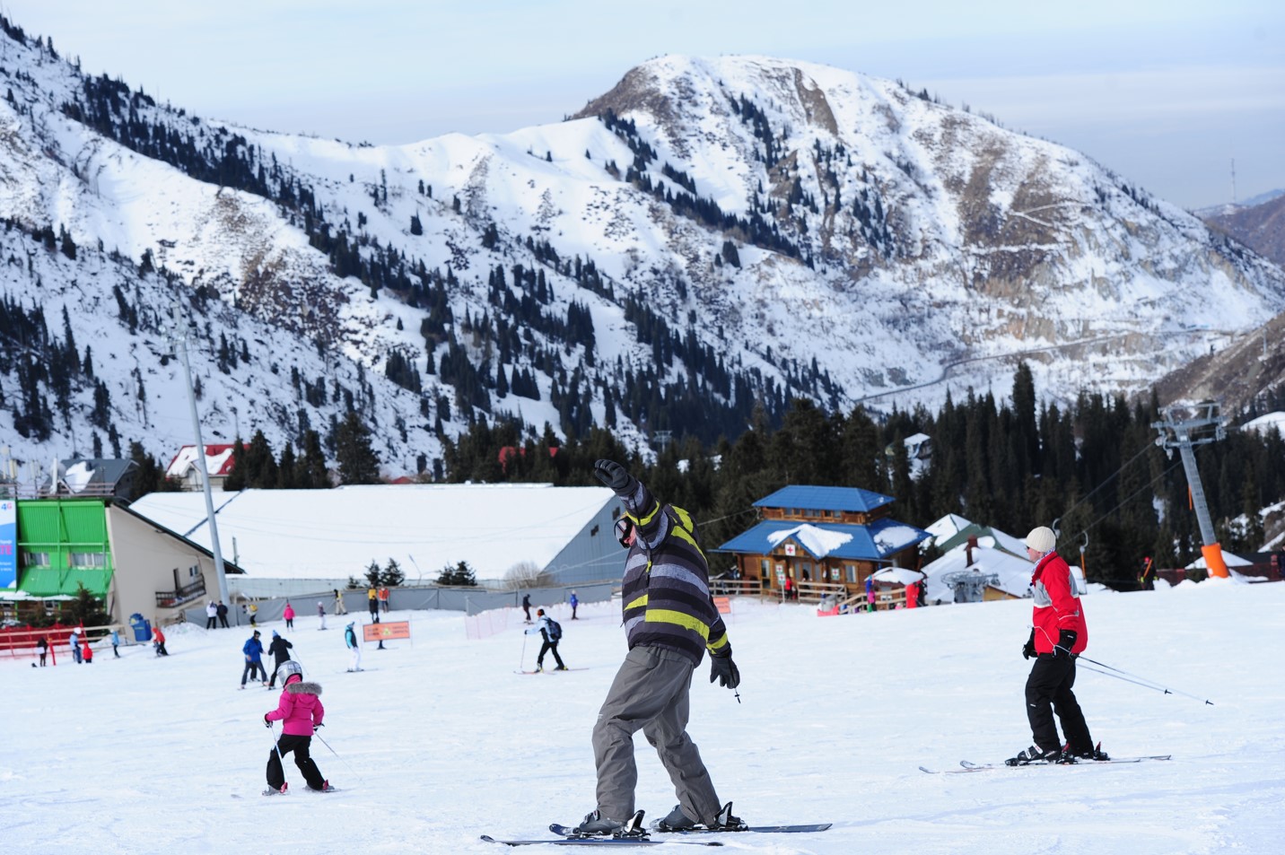 Júıesiz týrıstik jarna