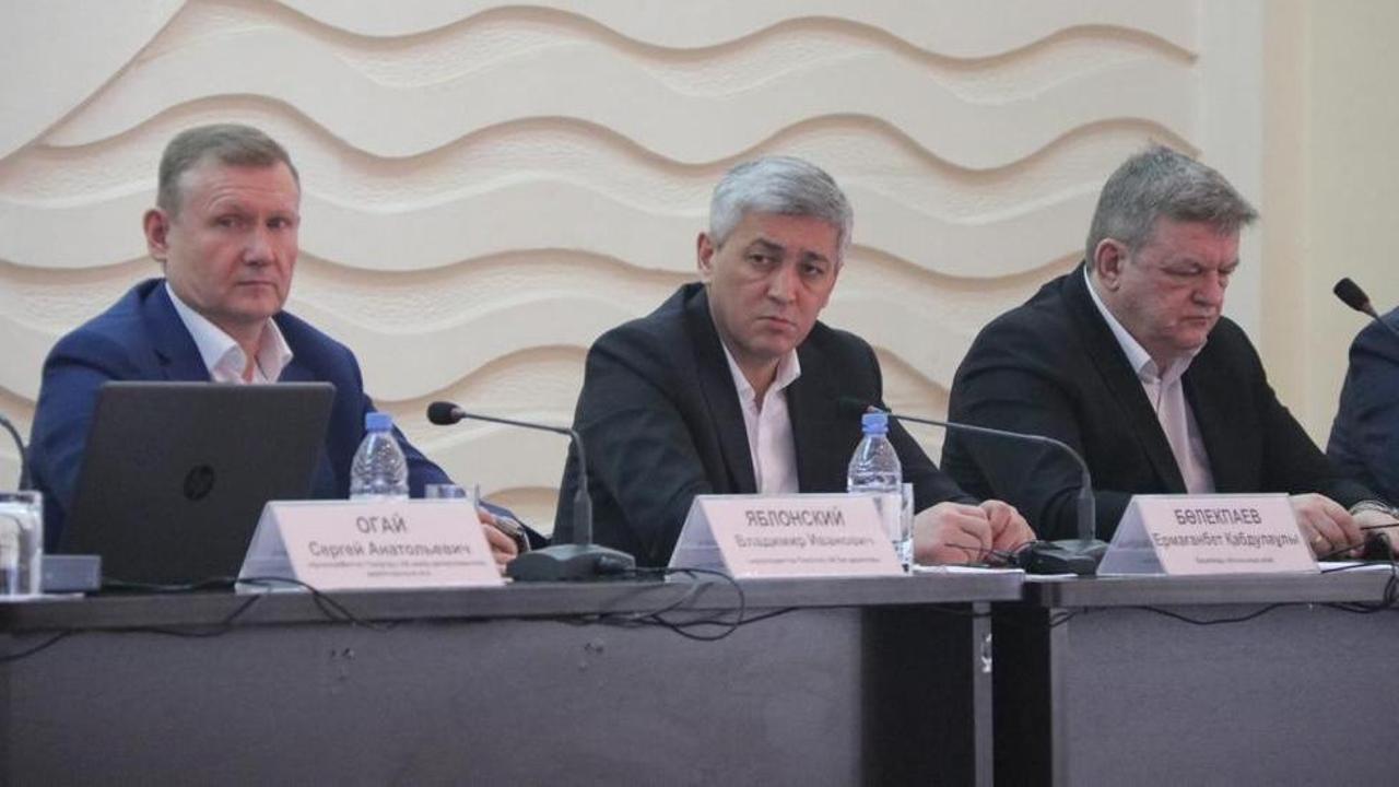 Kenshiler mınıstrmen kezdeskisi keledi