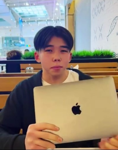 Kompıýterlik oıyn oılap tapqan oqýshy