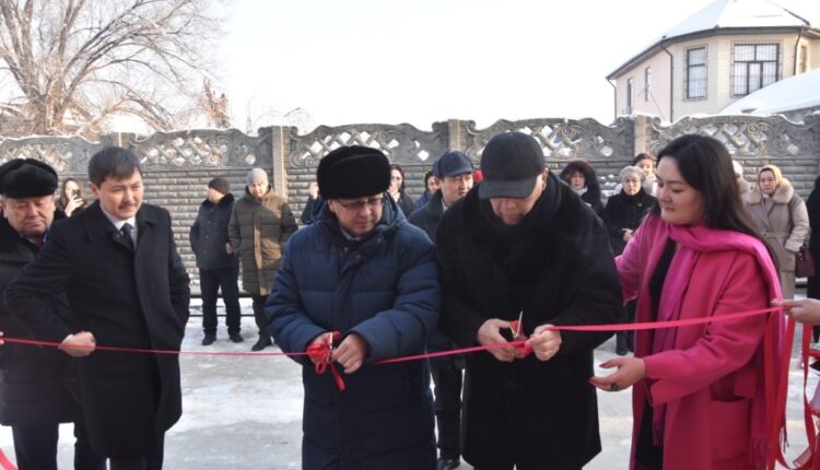 Berekeli stýdentter úıi