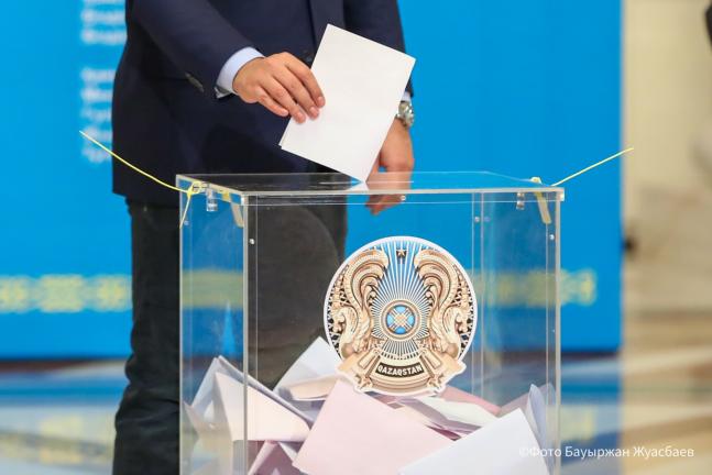 Yqpaldy  Májilis minberi