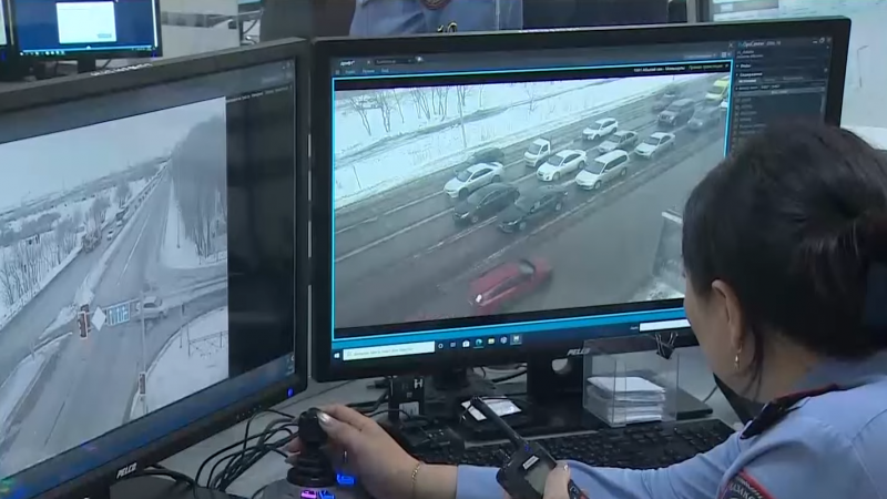 Qazaqstanda qaýipti júrgizýshilerdi tirkeıtin kameralar iske qosyldy