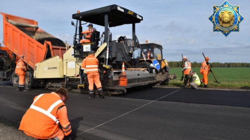 Qaraǵandyda jol jóndeýge arnalǵan 2 mıllıard teńge urlandy