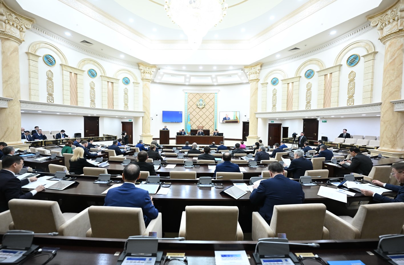 Kún tártibinde – kókeıkesti máseleler