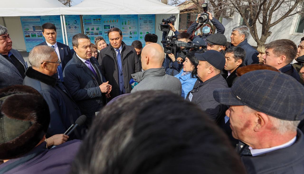 Sharýalarǵa memleket qoldaýyn durystap túsindirý kerek - Álıhan Smaıylov