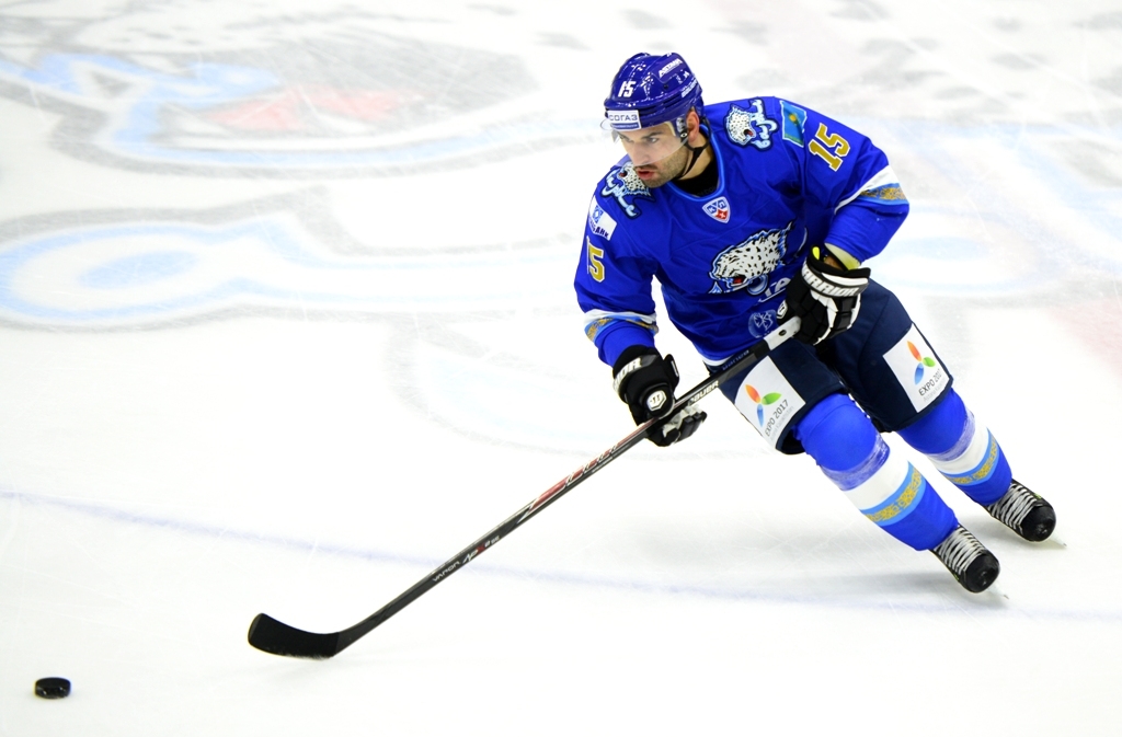 Sońǵy saıysta  ese jiberdik