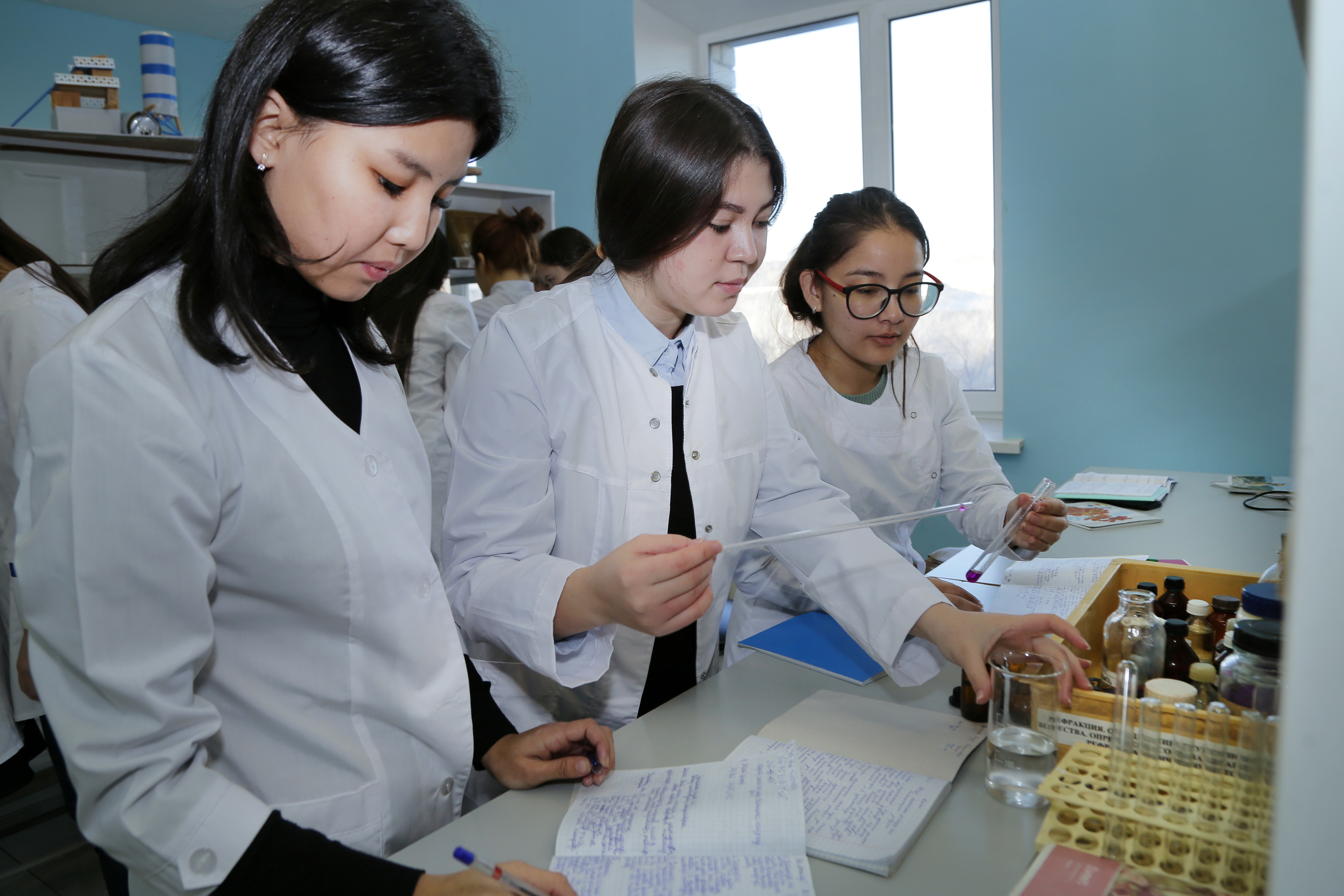 Jankeshti jastar: ǵylymdy alǵa súırep keledi