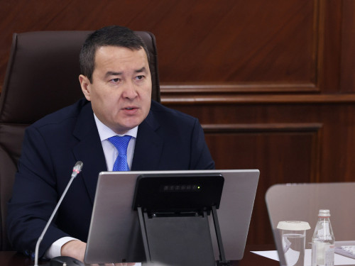 Ekonomıkalyq saıasat jónindegi keńes otyrysy ótti