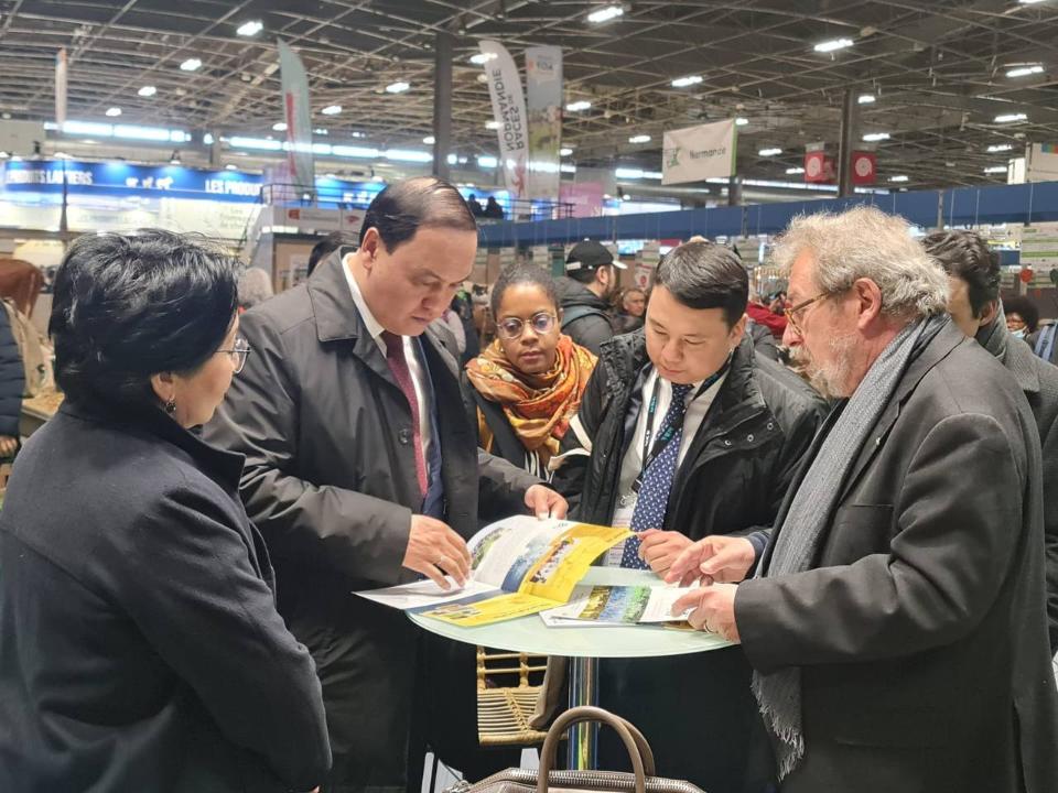 Erbol Qarashókeev Fransııaǵa jumys saparymen bardy