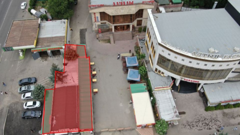 Almatyda birqatar saýda alańy súriledi