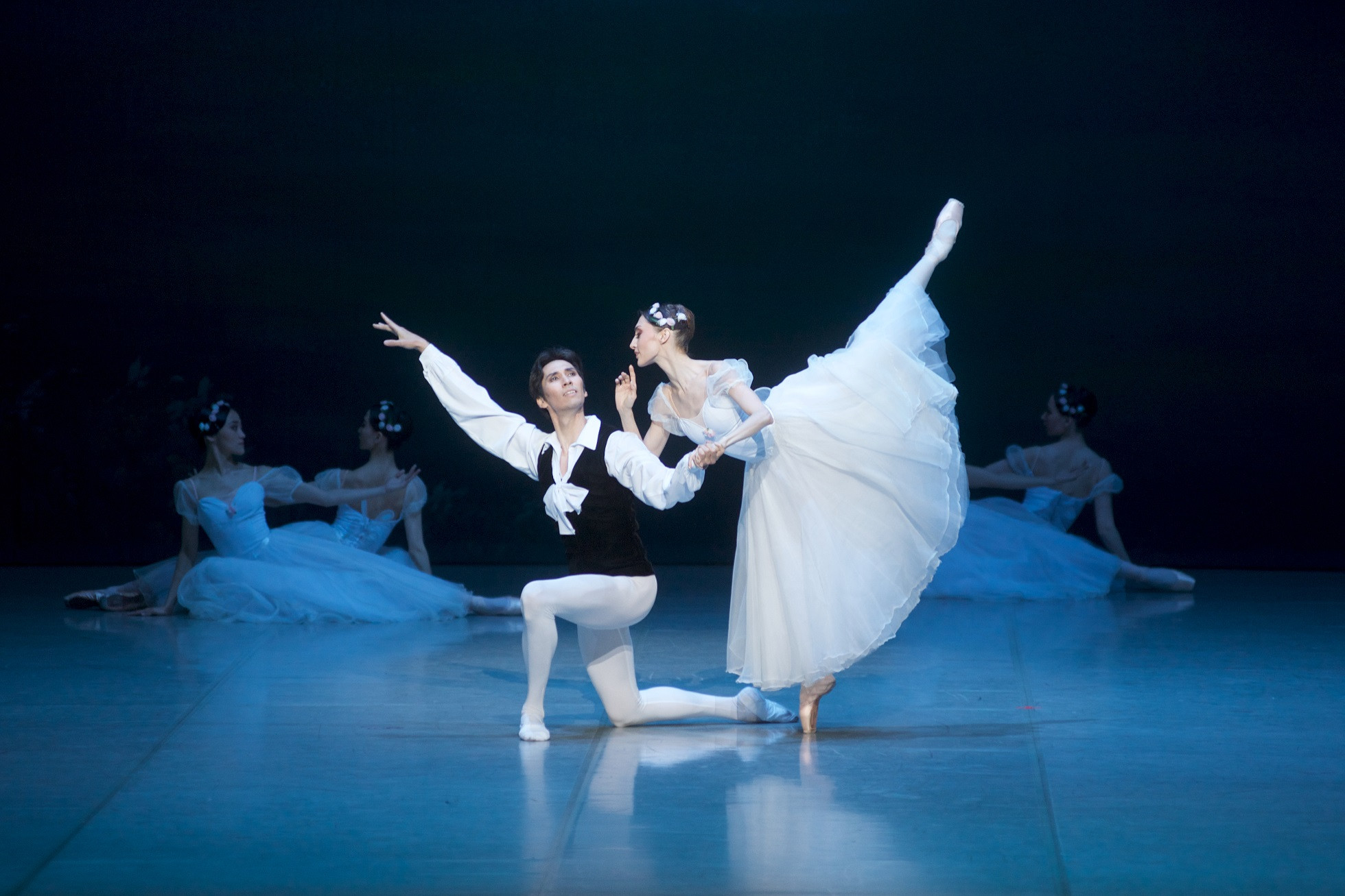 Mereıtoılyq maýsym jalǵasady