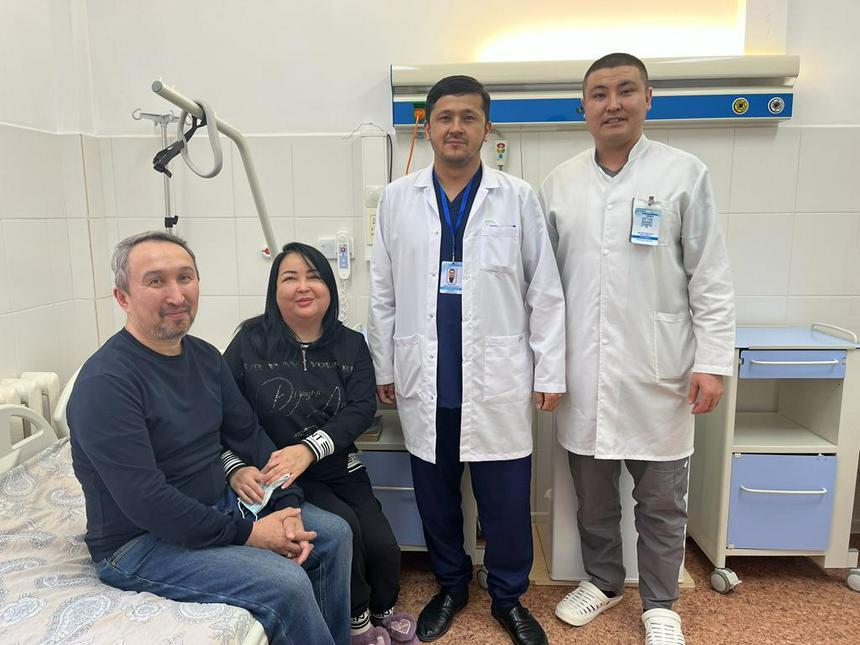 Aqtóbede kúıeýi áıeline bir búıregin berdi