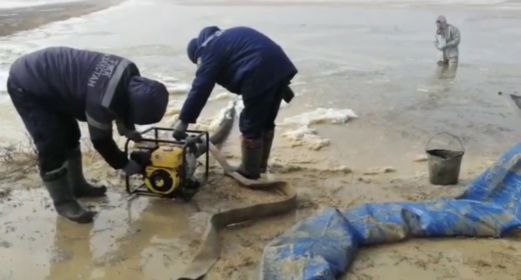 Jangeldi aýdanynyń Shegen aýylynda sý deńgeıi kóterildi