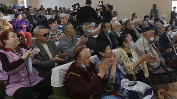 Qarttarǵa syı-qurmet