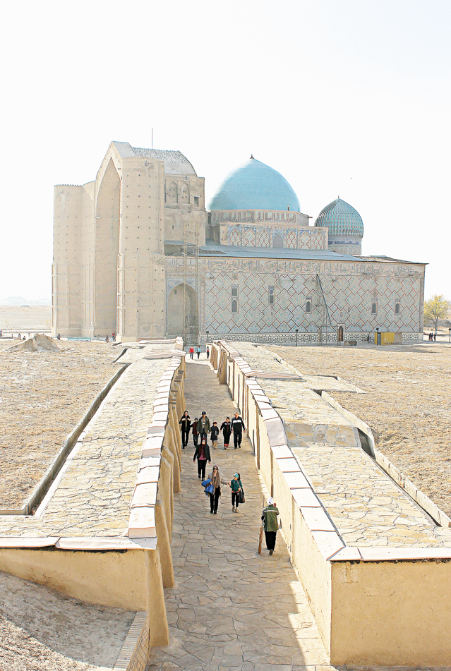 Qoja Ahmet Iаsaýı kesenesi: geometrııalyq qupııalar