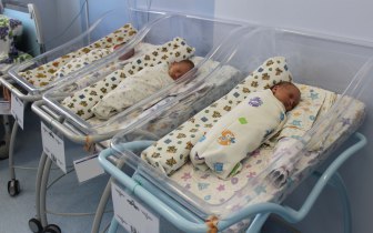 Túrkistanda úshem dúnıege keldi