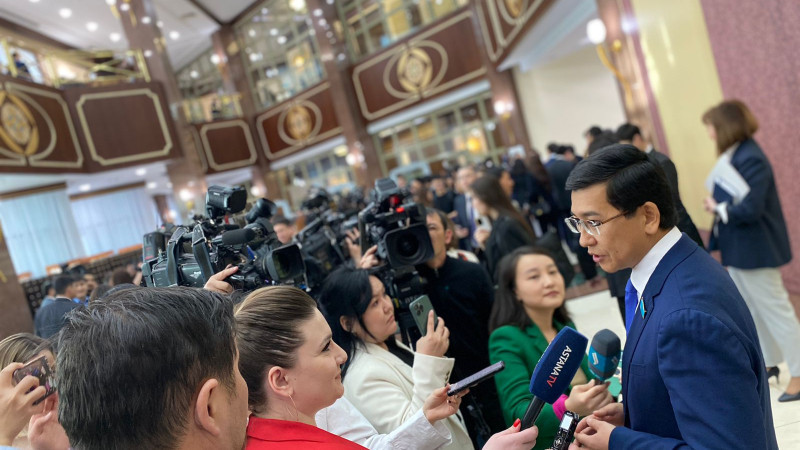 Aımaǵambetov qyzmettik páterge qatysty: «Jeke páterim bar, eshqaıda kóshpeımin»