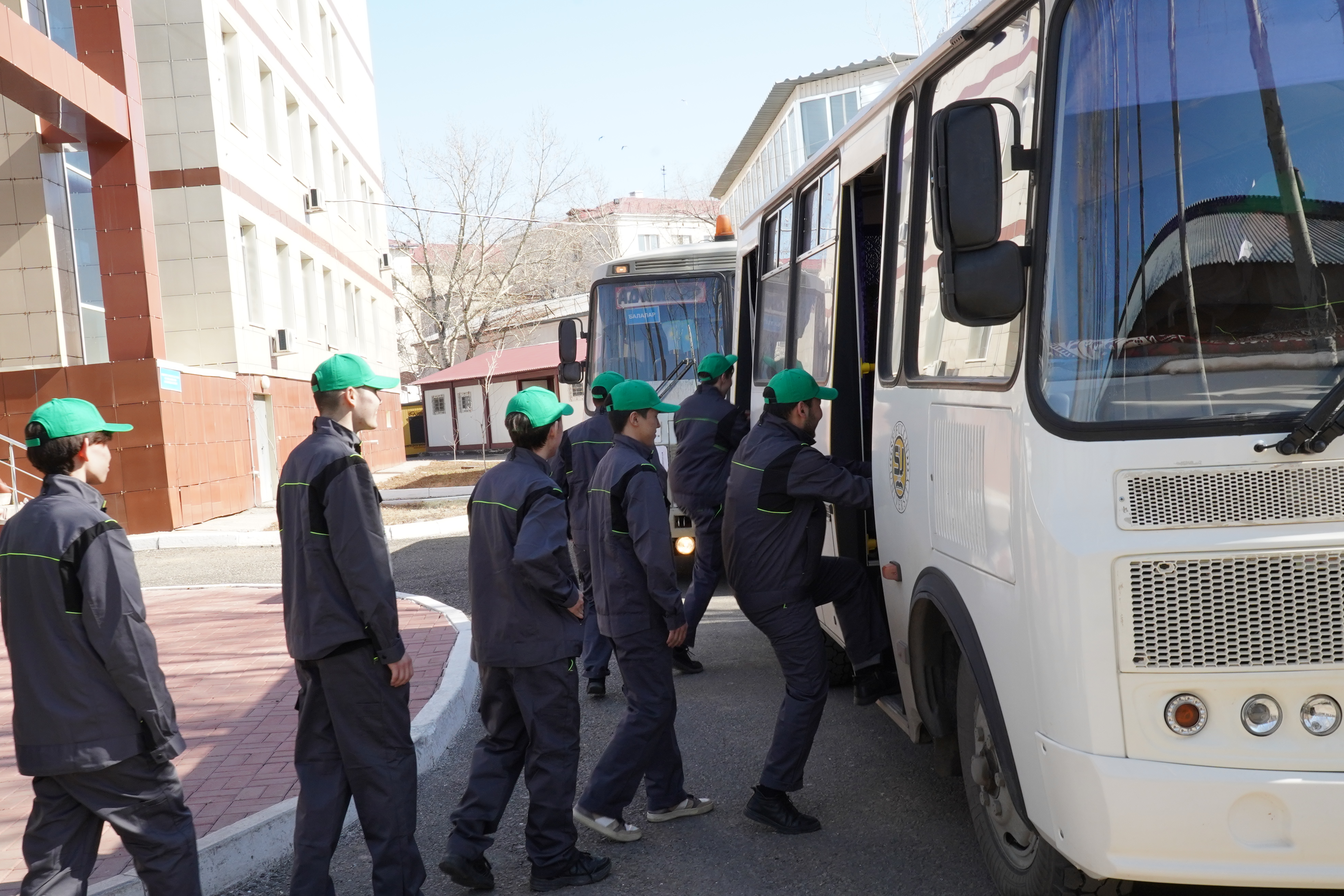 Stýdentterden quralǵan mehotrıad egis alqabyna attandy