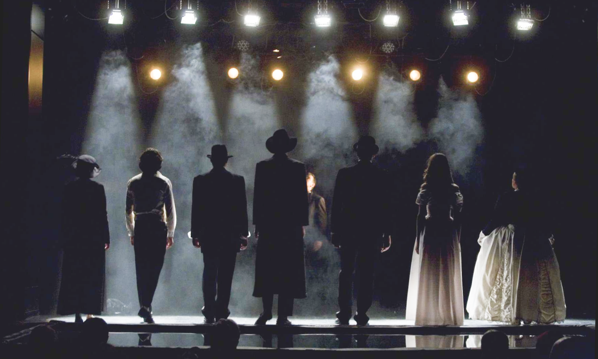 Teatrlarda jańa qoıylymdar kóbeıedi