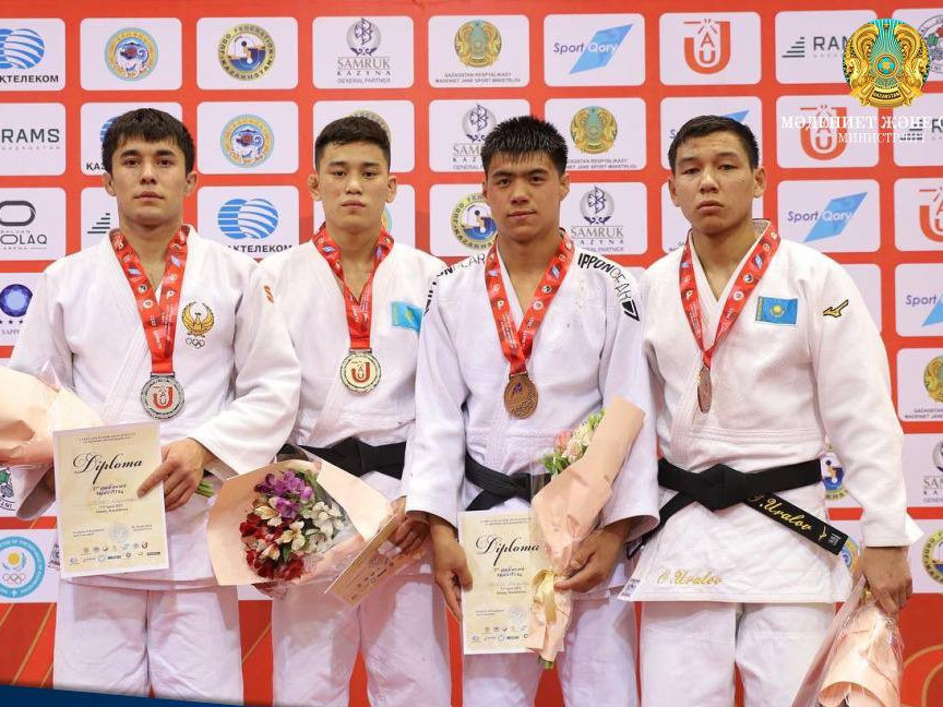 Qazaqstan dzıýdoshylary Azııa kýbogynda úzdik atandy