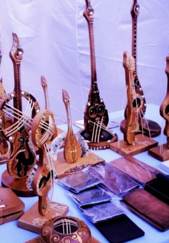 Dástúrli qolóner buıymdary