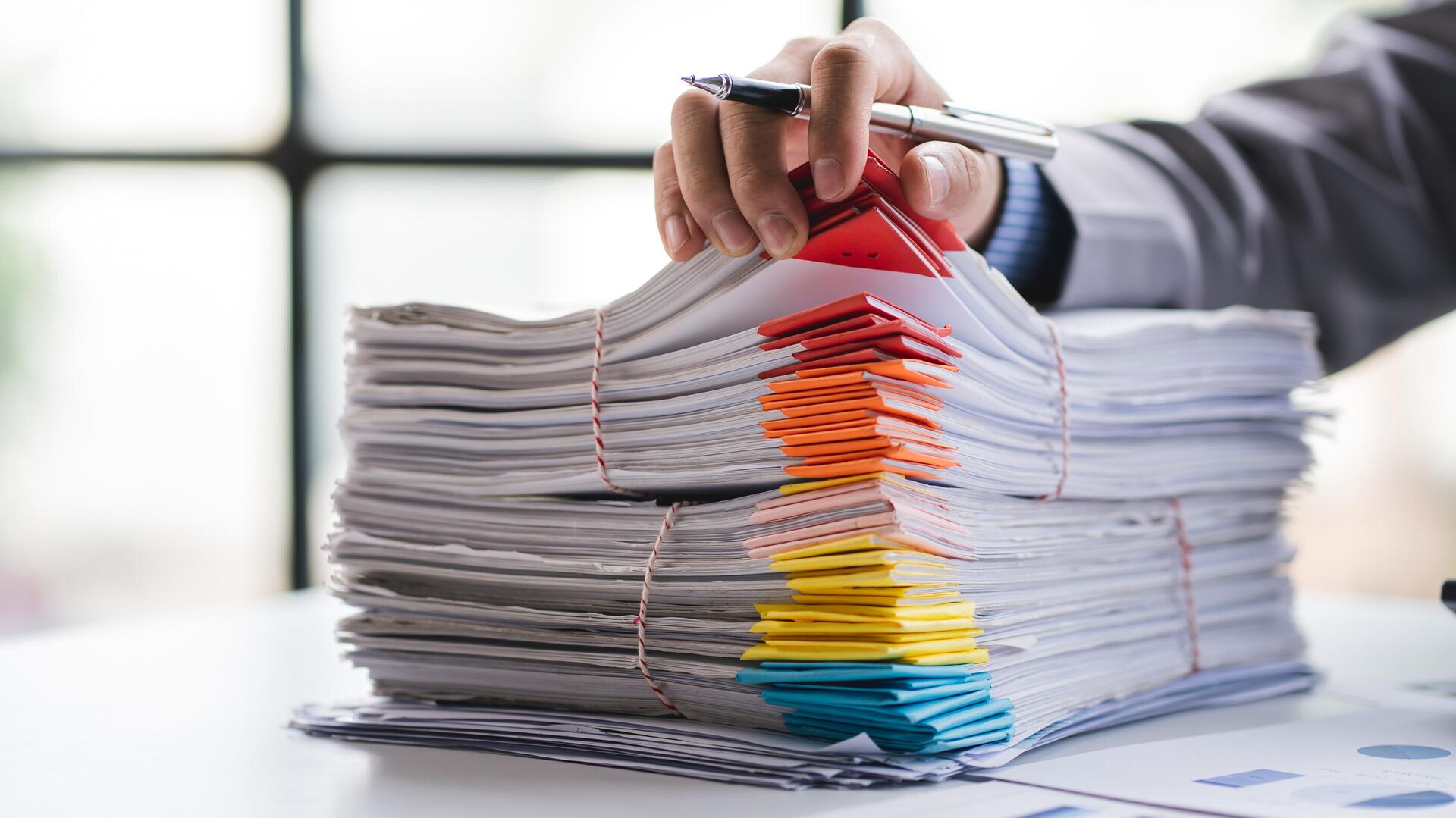 Qazaqsha sóıleýge esh kedergi joq...