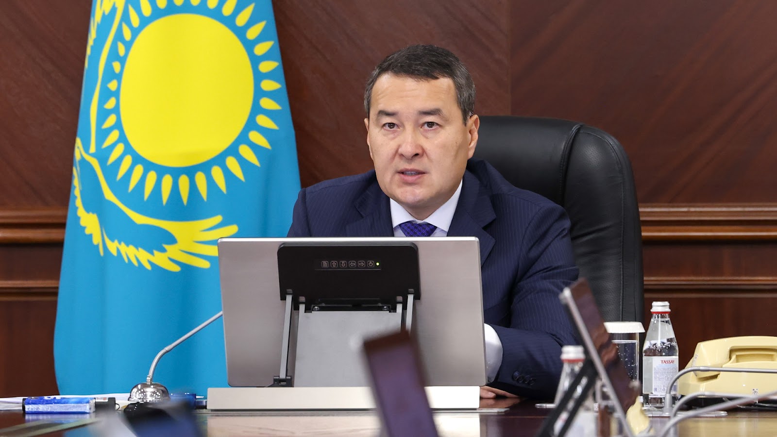 Smaıylov sheneýnikterge eskertý jasady