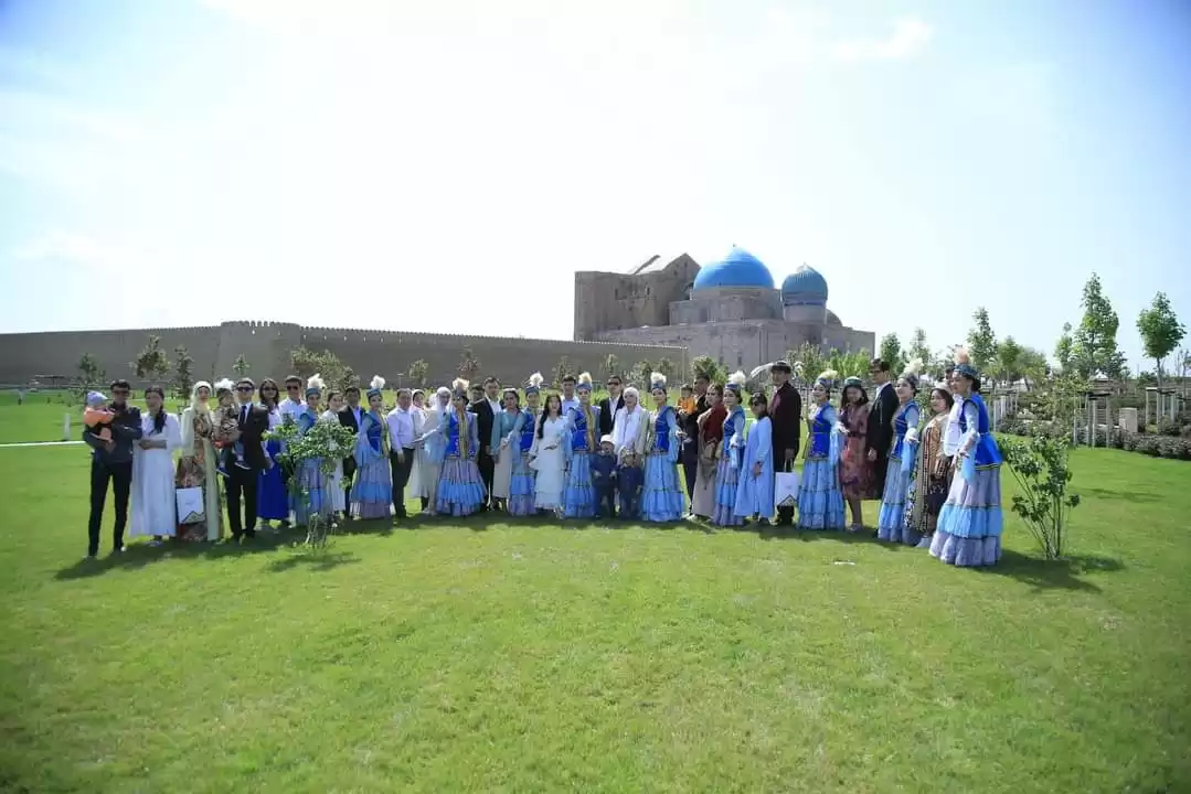 Túrkistanda «Neke tour» baıqaýynda jeńimpaz atanǵan juptardyń nekesi qıyldy