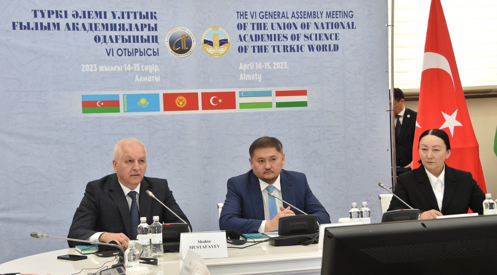 Túrki álemi Ulttyq ǵylym akademııalary odaǵynyń VI otyrysy ótti