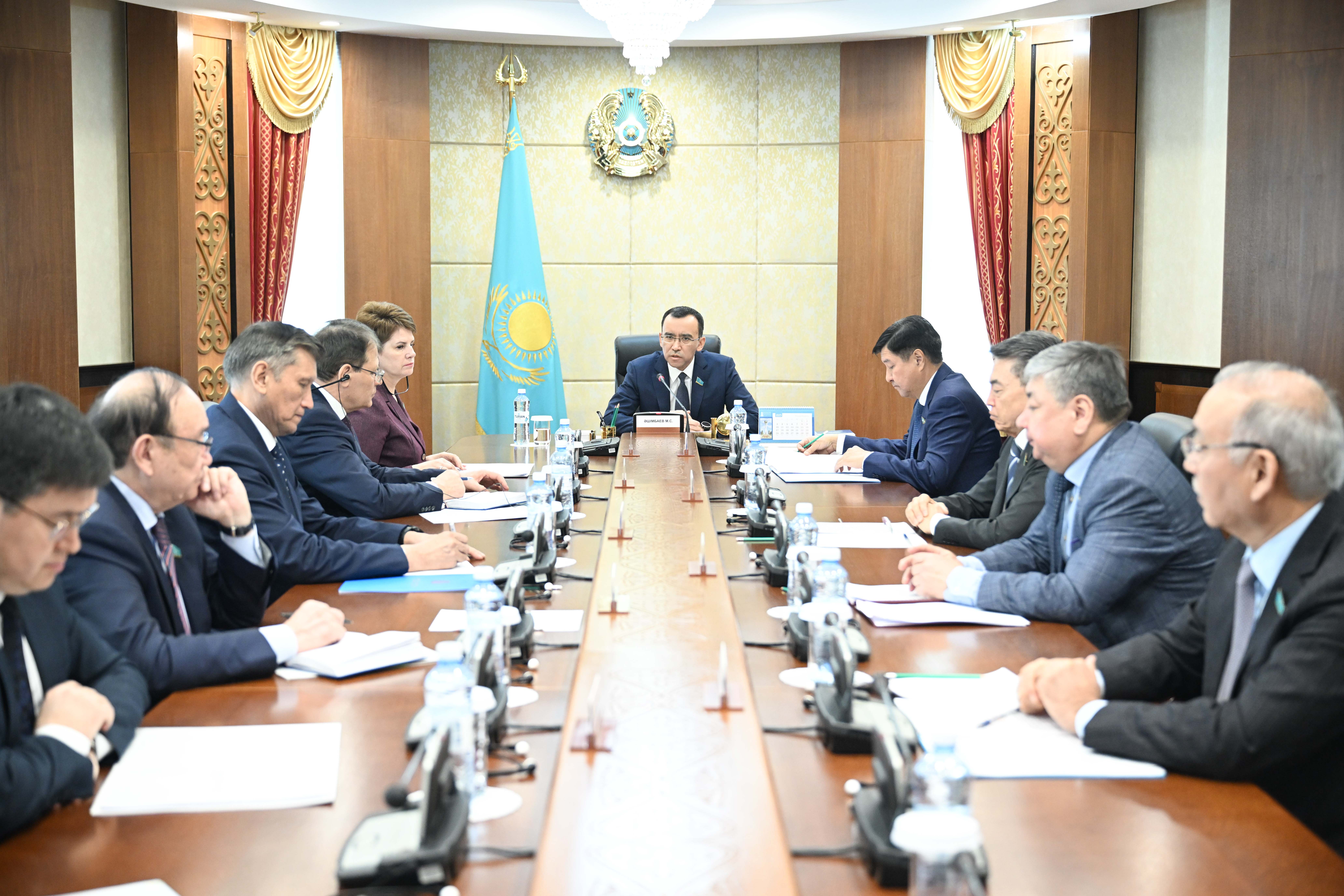 Senatorlar palata otyrysynyń kún tártibin bekitti