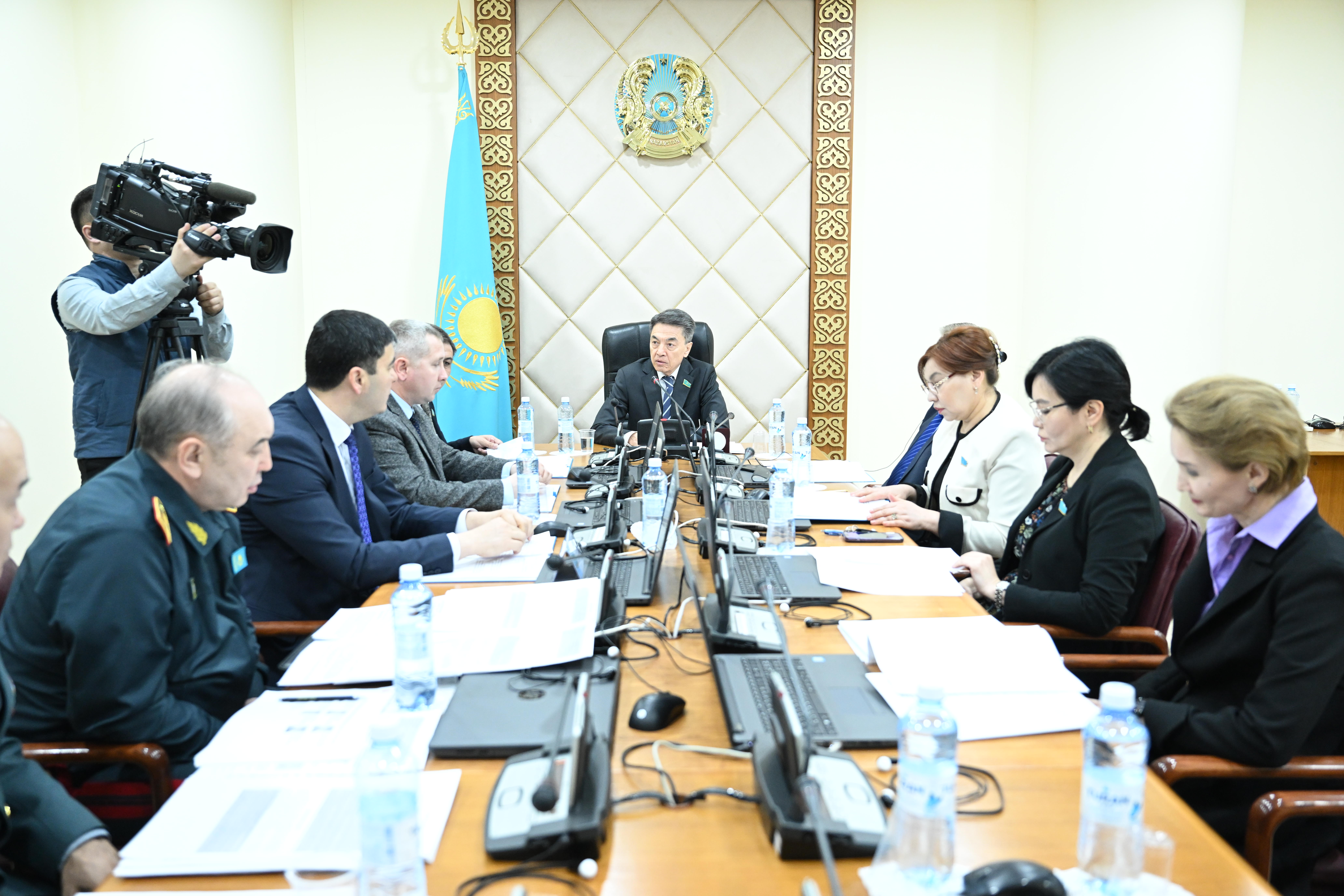 Senatta Qazaqstan-Túrikmen memlekettik shekarasynyń tártibi týraly kelisim talqylandy