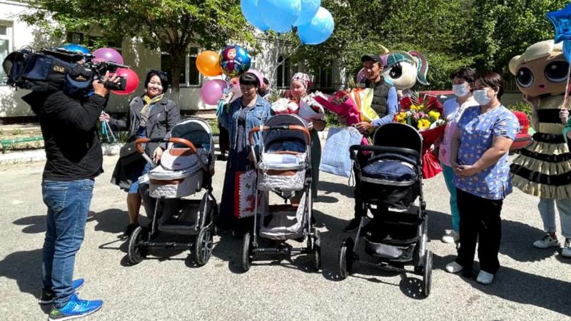 Túrkistan oblysynda úshem dúnıege keldi