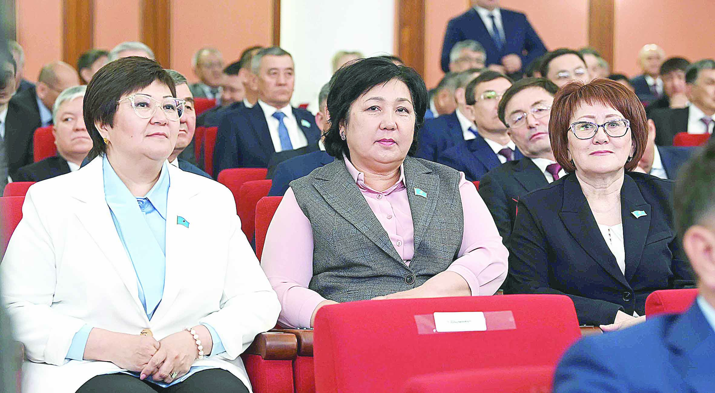 Andreı Chebotarev, qarjy sarapshysy: Aldaǵy mindet – «Ortasha tabys tuzaǵynan» qutylý