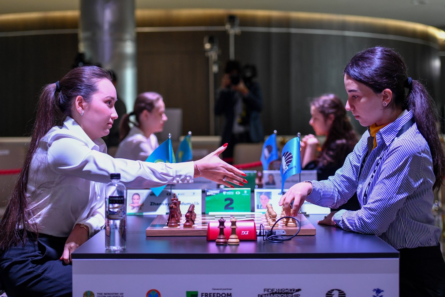 Álem quramasy úzdik shyqty